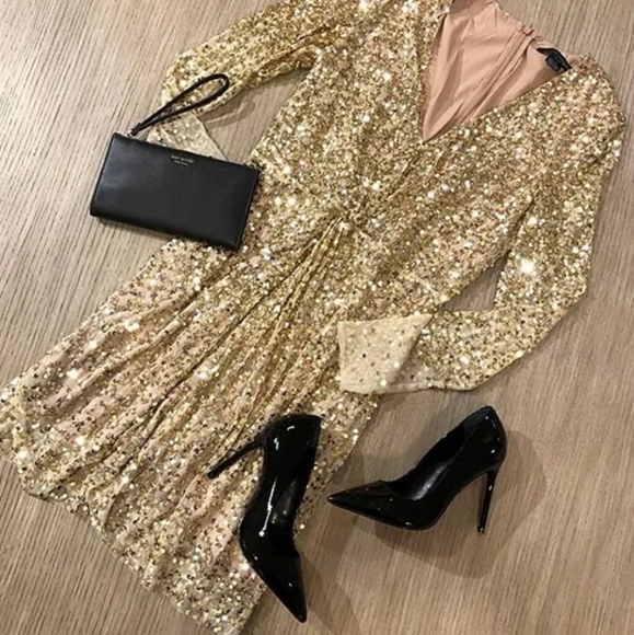 VALA Patent Pointed Toe Stiletto Pumps - Picture 2 of 7